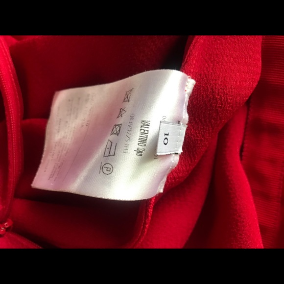 Sold VALENTINO Crepe one shoulder gown dress - Picture 8 of 13